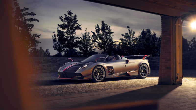 Illustration for article titled The Coolest Part of the New Pagani Huayra Roadster BC Is its Shift Knob
